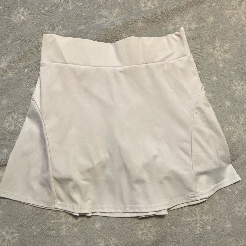 white athletic skirt!!